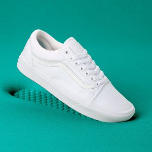 Vans Bayan Spor Ayakkabı ComfyCush Old Skool Beyaz | 47214-364